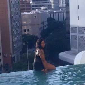 Meet your Posher, Mercedes